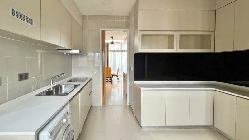 Moulmein Rise untuk Untuk Disewa - RM 8,800 /bulan, Mac 2026 - Kitchen - PropertyGuru.com.my