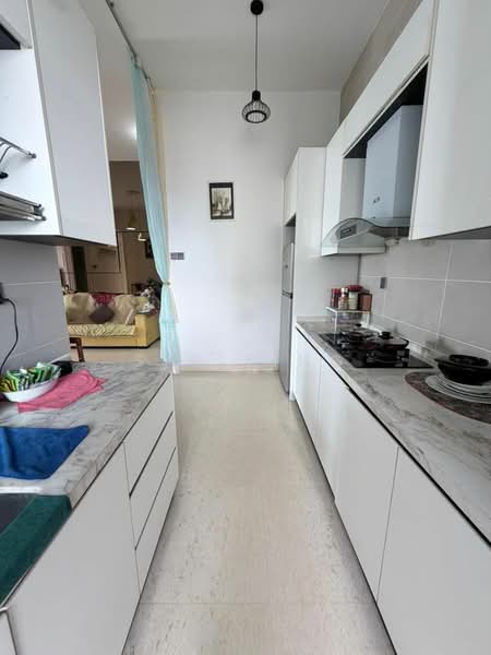 TriTower Residence @ Johor Bahru Sentral untuk Untuk Dijual - RM 1,360,000, Mac 2026 - Kitchen - PropertyGuru.com.my