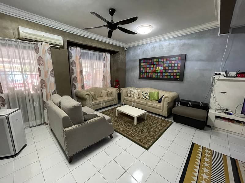 Double Storey Terrace Kajang Prima untuk Untuk Dijual - RM 575,000, Mac 2026 - Living room - PropertyGuru.com.my