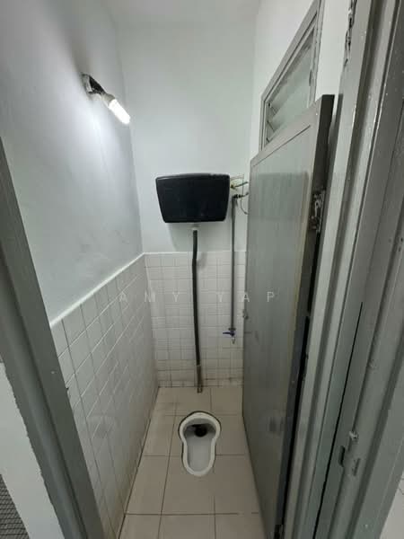 Taman Petaling untuk Untuk Disewa - RM 1,800 /bulan, Mac 2026 - Bathroom - PropertyGuru.com.my