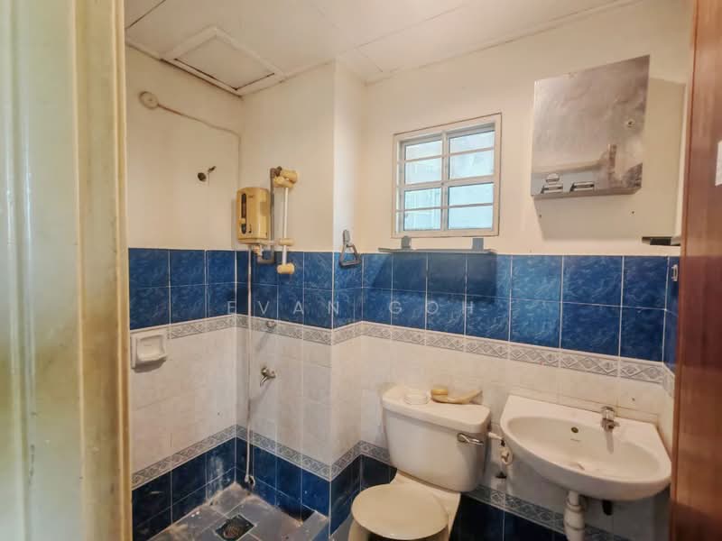 BK5 untuk Untuk Dijual - RM 780,000, Mac 2026 - Bathroom - PropertyGuru.com.my