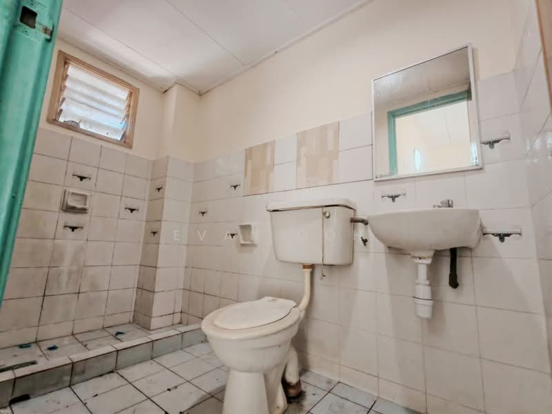 BK5 untuk Untuk Dijual - RM 780,000, Mac 2026 - Bathroom - PropertyGuru.com.my