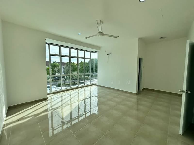2-storey Terraced House for Sale in Taman Nusa Sentral (Iskandar Puteri (Nusajaya)) - Jason Sim - Living Room - PropertyGuru.com.my