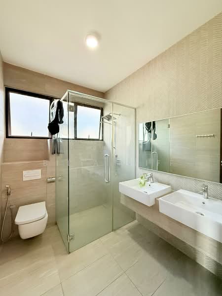 3-storey Terraced House for Sale in Cyberjaya (Selangor) - BILYA ARIFF - Bathroom - PropertyGuru.com.my