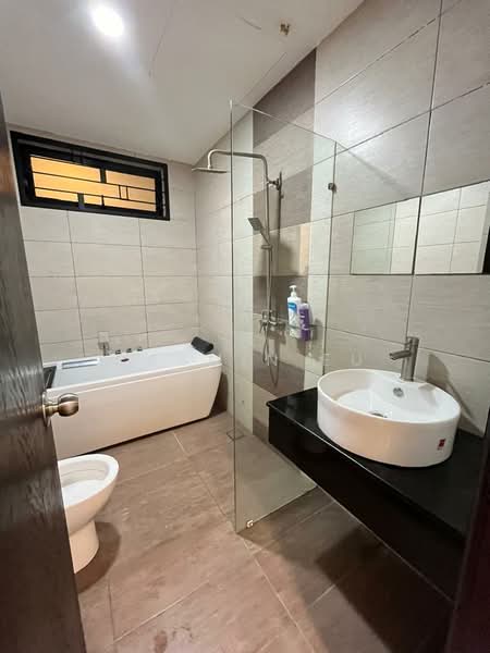 Molek Regency untuk Untuk Disewa - RM 1,800 /bulan, Mac 2026 - Bathroom - PropertyGuru.com.my