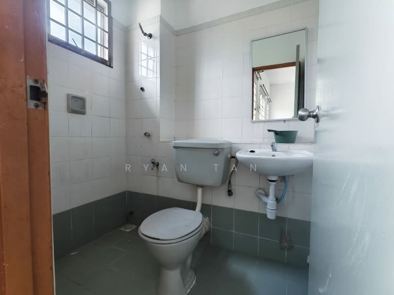 Taman Pasir Putih: Plot 9 (Phase A) untuk Untuk Dijual - RM 430,000, Mac 2026 - Bathroom - PropertyGuru.com.my