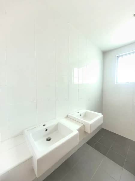 Rumah Teres 2.5-Tingkat untuk Dijual di Bandar Bukit Tinggi 2 (Klang) - Vivan Tan - Bathroom - PropertyGuru.com.my