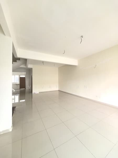Rumah Teres 2.5-Tingkat untuk Dijual di Bandar Bukit Tinggi 2 (Klang) - Vivan Tan - Living Room - PropertyGuru.com.my