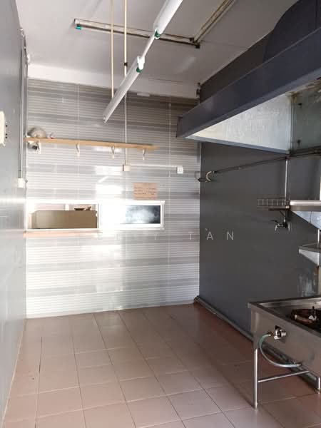 Shop / Office for Rent in Taman Raja Ekram (Ipoh) - Kelly Tan - Kitchen - PropertyGuru.com.my