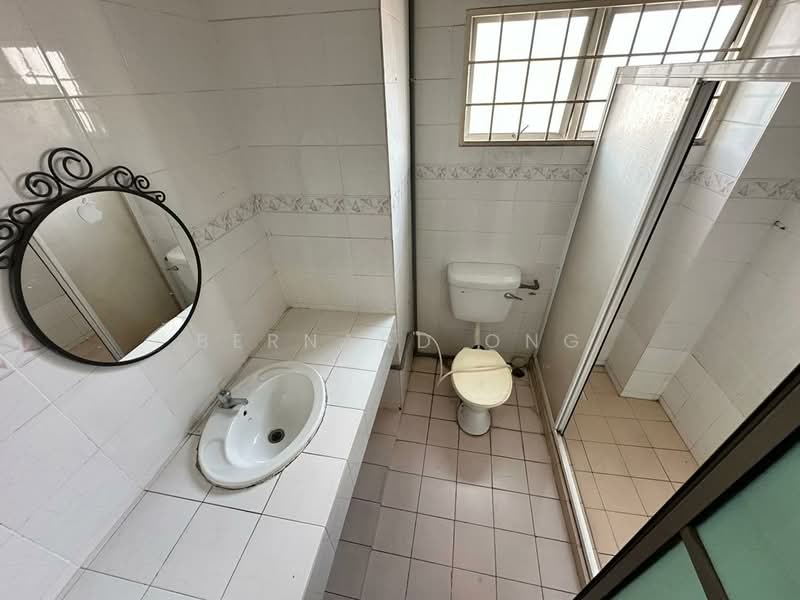 Desa 7, Bandar Country Homes, Rawang untuk Untuk Dijual - RM 499,000, Mac 2026 - Bathroom - PropertyGuru.com.my