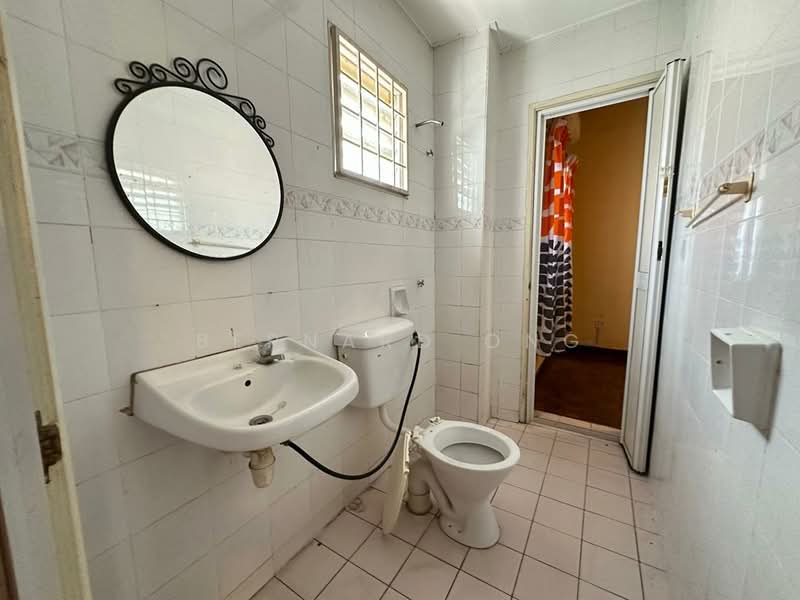 Desa 7, Bandar Country Homes, Rawang untuk Untuk Dijual - RM 499,000, Mac 2026 - Bathroom - PropertyGuru.com.my