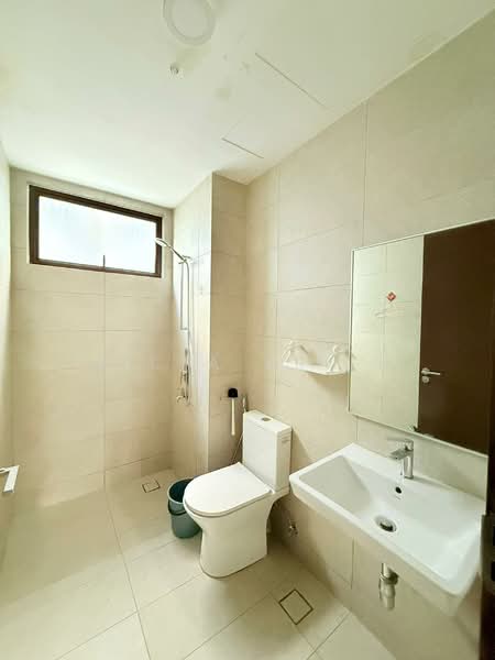 3-storey Terraced House for Sale in Cyberjaya (Selangor) - BILYA ARIFF - Bathroom - PropertyGuru.com.my