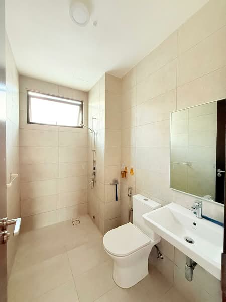 3-storey Terraced House for Rent in Cyberjaya (Selangor) - BILYA ARIFF - Bathroom - PropertyGuru.com.my