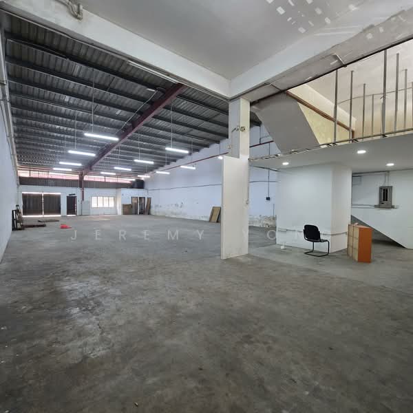 Factory for Rent in Taman Perindustrian Taming Jaya (Balakong) - Jeremy Yong - Interior - PropertyGuru.com.my