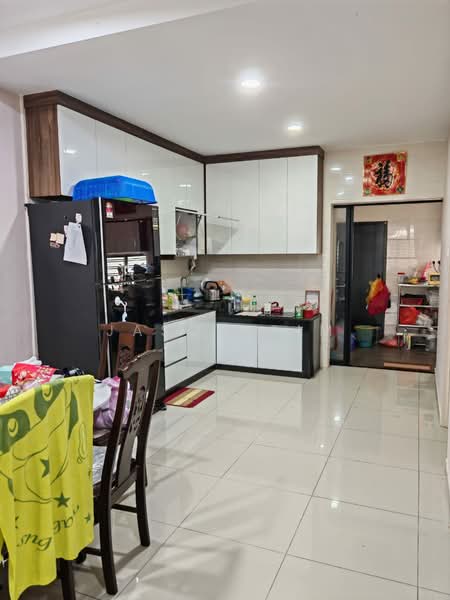 Taman Ehsan Jaya untuk Untuk Dijual - RM 828,000, Mac 2026 - Kitchen - PropertyGuru.com.my
