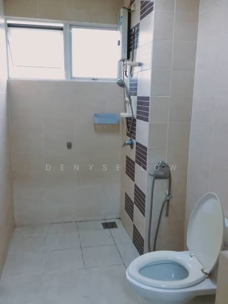 Condominium for Rent at Cova Suites - Denyse Low - Bathroom - PropertyGuru.com.my