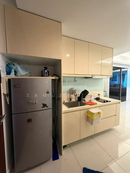 Service Residence for Rent at Cliveden @ Plaza Damas 3 - Samuel Tan - Kitchen - PropertyGuru.com.my