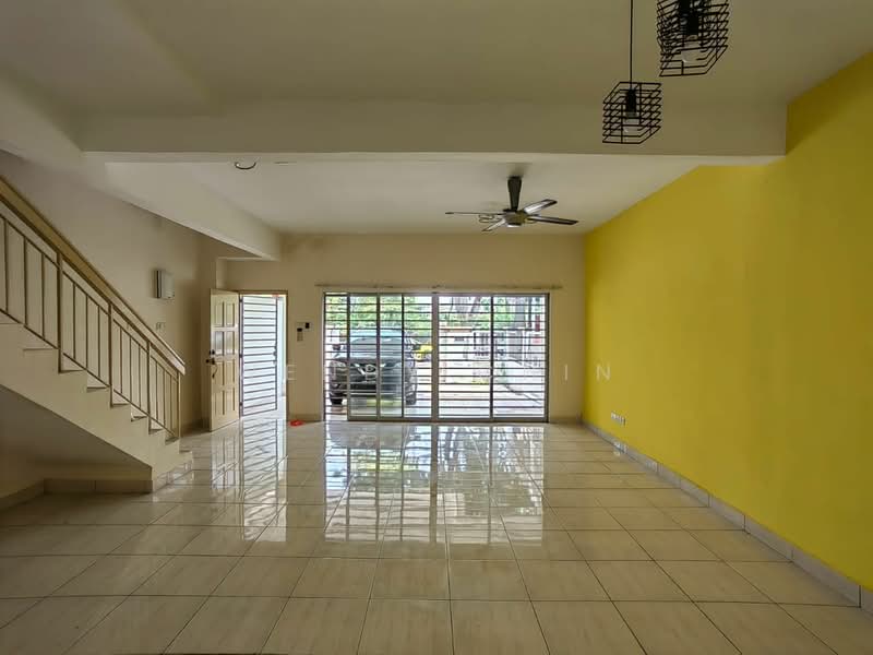 Mutiara Puchong untuk Untuk Dijual - RM 750,000, Mac 2026 - Living Room - PropertyGuru.com.my