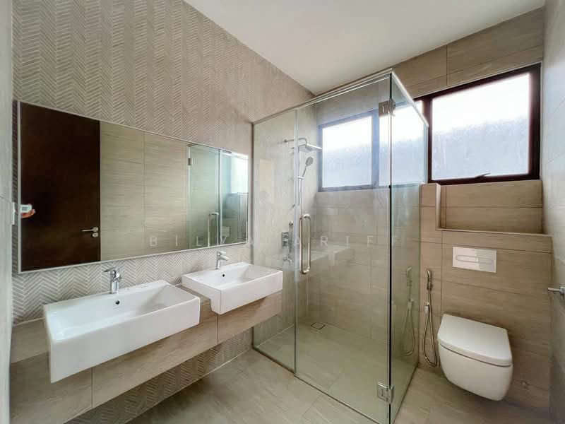 3-storey Terraced House for Sale in Cyberjaya (Selangor) - BILYA ARIFF - Bathroom - PropertyGuru.com.my