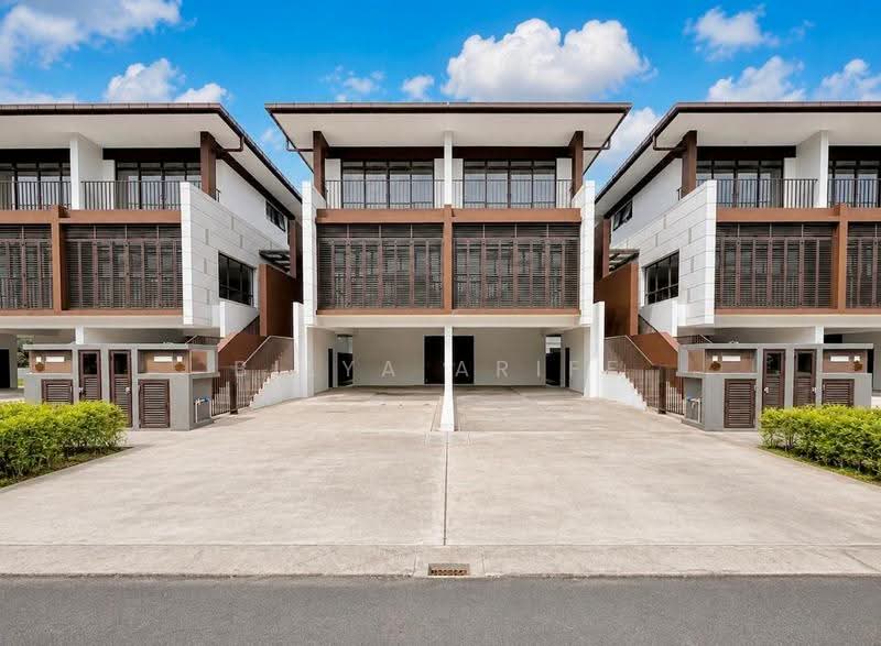 3-storey Terraced House for Sale in Cyberjaya (Selangor) - BILYA ARIFF - Exterior - PropertyGuru.com.my