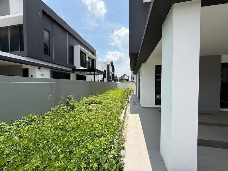 Cluster House for Sale in Alam Impian (Shah Alam) - Christine Lam - Exterior - PropertyGuru.com.my