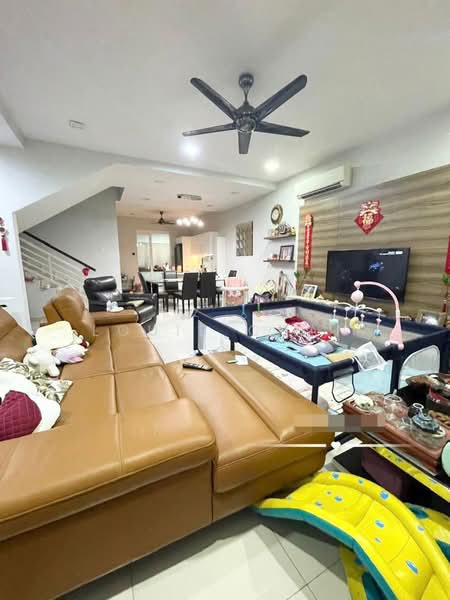 2.5-storey Terraced House for Sale in Klang (Selangor) - Louis Chan - Living Room - PropertyGuru.com.my