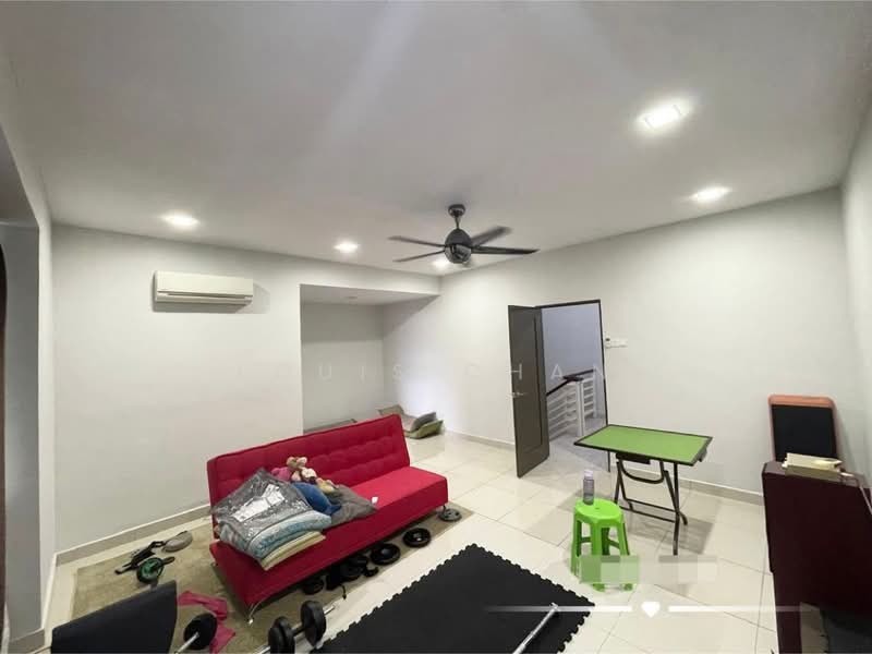 2.5-storey Terraced House for Sale in Klang (Selangor) - Louis Chan - Living Room - PropertyGuru.com.my