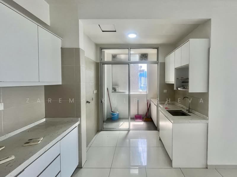 Condominium for Sale at Midfields 2 - Zarema Kulbuzheva - Kitchen - PropertyGuru.com.my