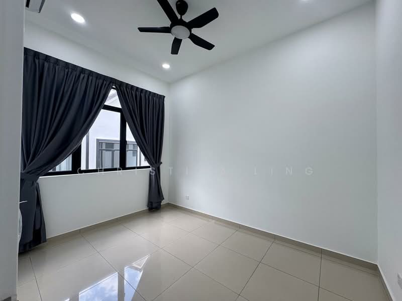 2-storey Terraced House for Rent in Taman Ekoflora (Johor Bahru) - Christina Ling - Bedroom - PropertyGuru.com.my