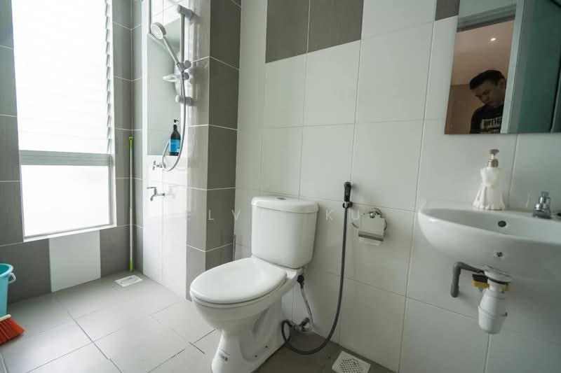 Danga Sutera untuk Untuk Disewa - RM 2,800 /bulan, Mac 2026 - Bathroom - PropertyGuru.com.my