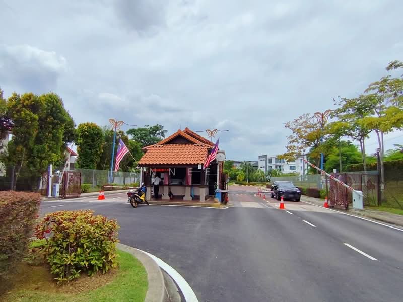 Semi-Detached House for Sale in Shah Alam (Selangor) - Hannee Tay - Exterior - PropertyGuru.com.my
