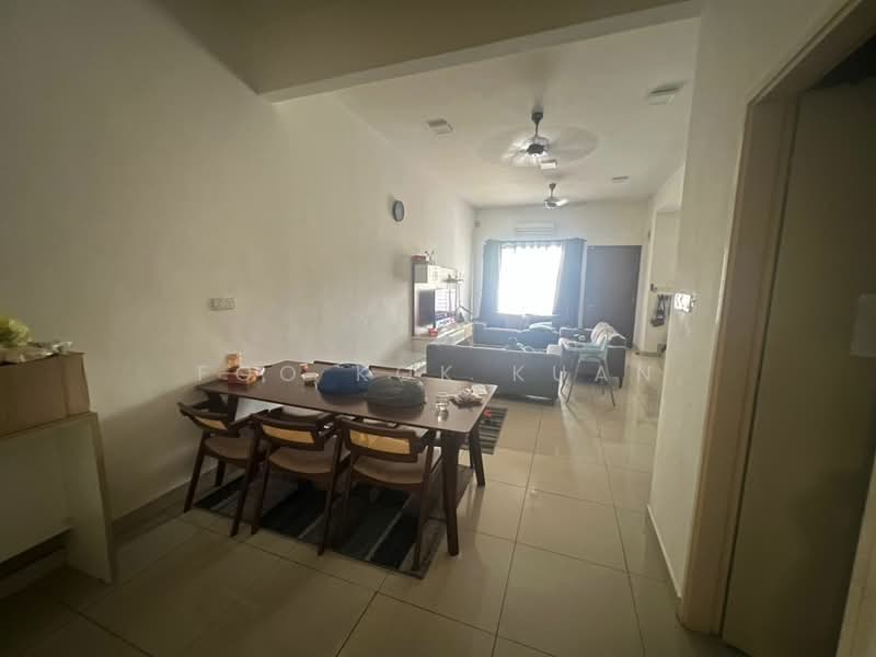 2-storey Terraced House for Sale in Sungai Buloh (Selangor) - Kelton Foo - Living Room - PropertyGuru.com.my