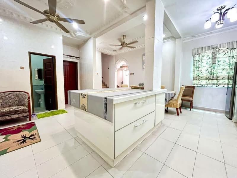 Cluster House for Sale in Shah Alam (Selangor) - Salman Sharifudin - Interior - PropertyGuru.com.my