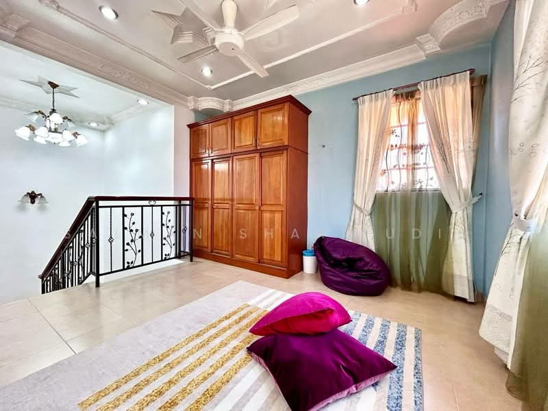 Cluster House for Sale in Shah Alam (Selangor) - Salman Sharifudin - Interior - PropertyGuru.com.my