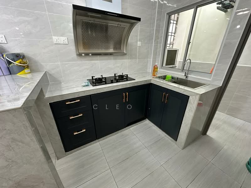 Bandar Baru Uda untuk Untuk Disewa - RM 1,300 /bulan, Mac 2026 - Kitchen - PropertyGuru.com.my