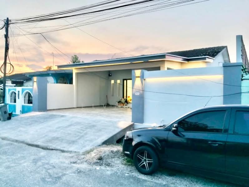 Semi-Detached House for Sale in Taman Sri Putri (Skudai) - Elvis Ku - Exterior - PropertyGuru.com.my