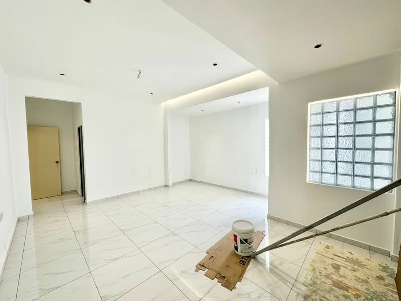 Semi-Detached House for Sale in Taman Sri Putri (Skudai) - Elvis Ku - Living Room - PropertyGuru.com.my