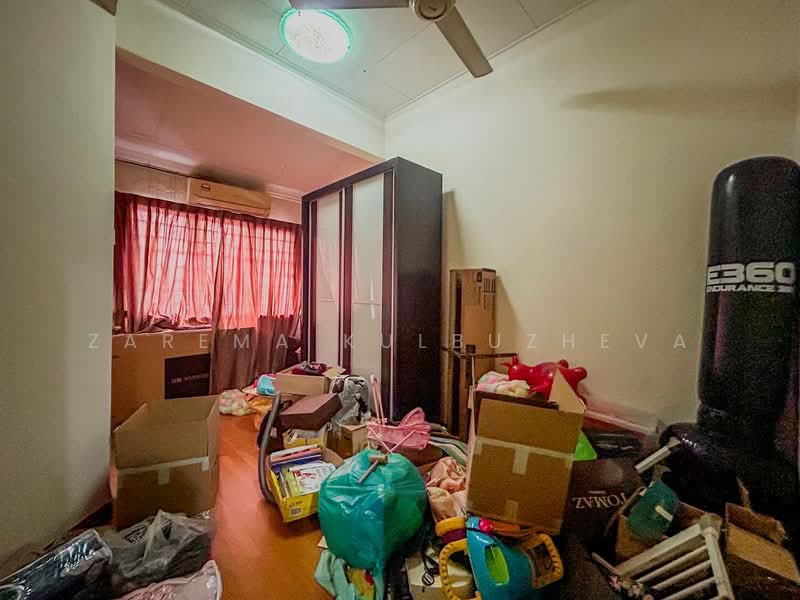 2-storey Terraced House for Sale in Bukit Jelutong (Shah Alam) - Zarema Kulbuzheva - Interior - PropertyGuru.com.my