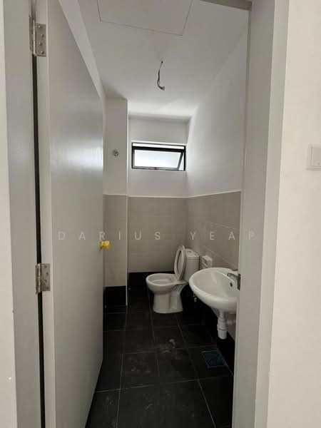 Factory for Rent in Skudai (Johor) - Darius Yeap - Bathroom - PropertyGuru.com.my