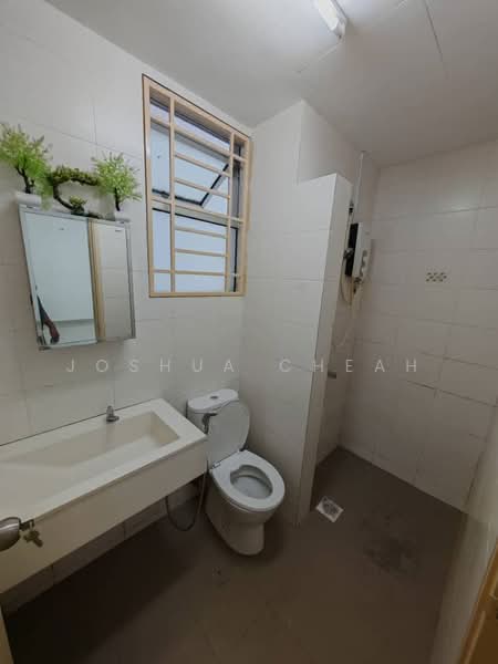Service Residence for Sale at Platinum Lake PV 21 - Joshua Cheah - Bathroom - PropertyGuru.com.my
