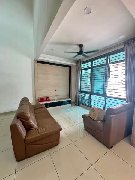 2-storey Terraced House for Sale in Taman Seri Austin (Tebrau) - Alan Chew - Living Room - PropertyGuru.com.my
