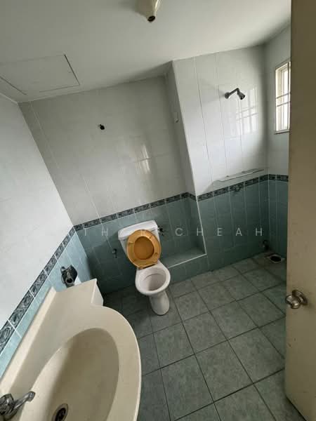 Terraced House for Sale in Taman Bukit Permata (Selayang) - Esther Cheah - Bathroom - PropertyGuru.com.my