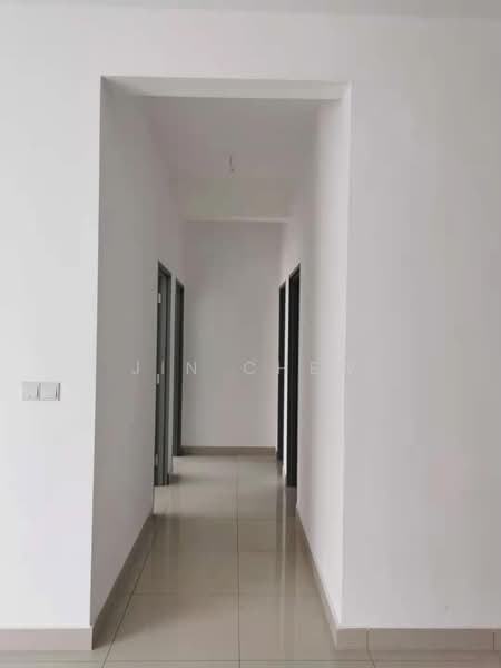 Service Residence for Sale at Meridin Bayvue Serviced Apartment - Jin Chew - Corridor - PropertyGuru.com.my