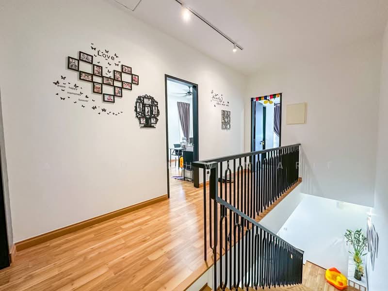 Semi-Detached House for Sale in Semenyih (Selangor) - Ahmad Ikhwan Arif - Corridor - PropertyGuru.com.my