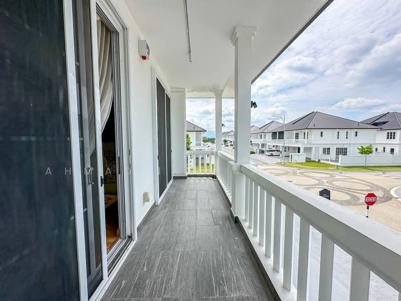 Semi-Detached House for Sale in Semenyih (Selangor) - Ahmad Ikhwan Arif - Balcony - PropertyGuru.com.my