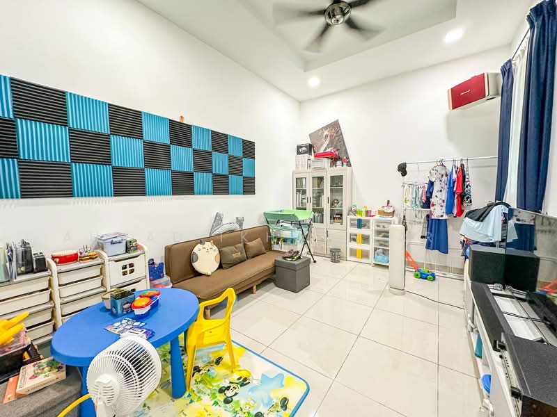 Semi-Detached House for Sale in Semenyih (Selangor) - Ahmad Ikhwan Arif - Living Room - PropertyGuru.com.my