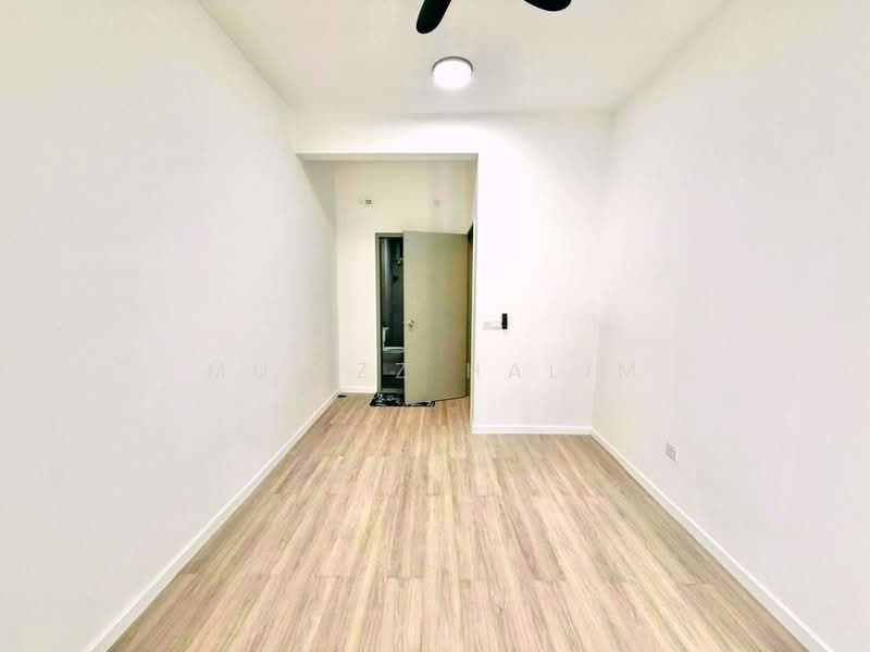 Condominium for Rent at Lakefront Residence - Mu'izz Halim - PropertyGuru.com.my