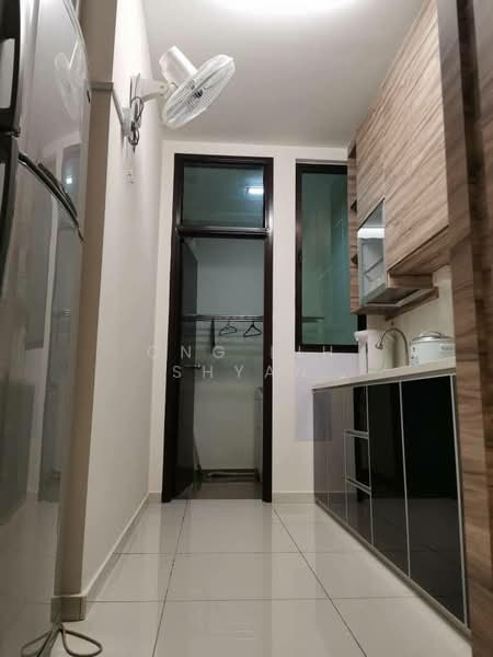 Service Residence for Sale at D'Summit Residences - Ong Lih Shyan - Kitchen - PropertyGuru.com.my