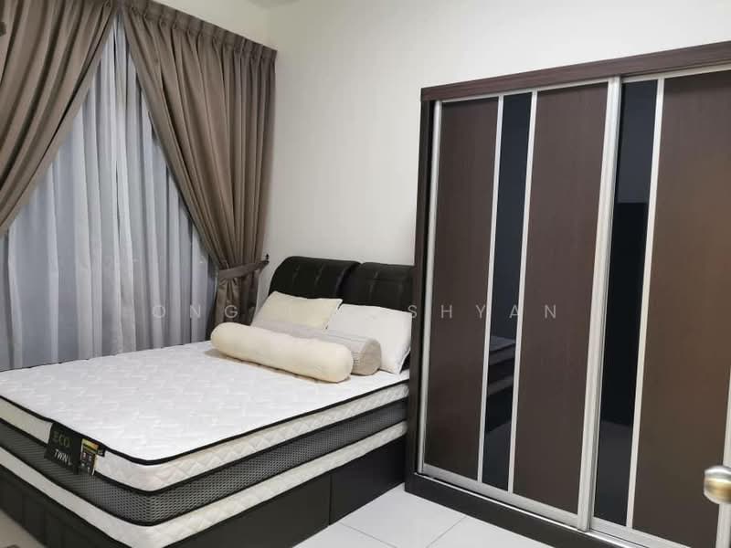Service Residence for Sale at D'Summit Residences - Ong Lih Shyan - Bedroom - PropertyGuru.com.my