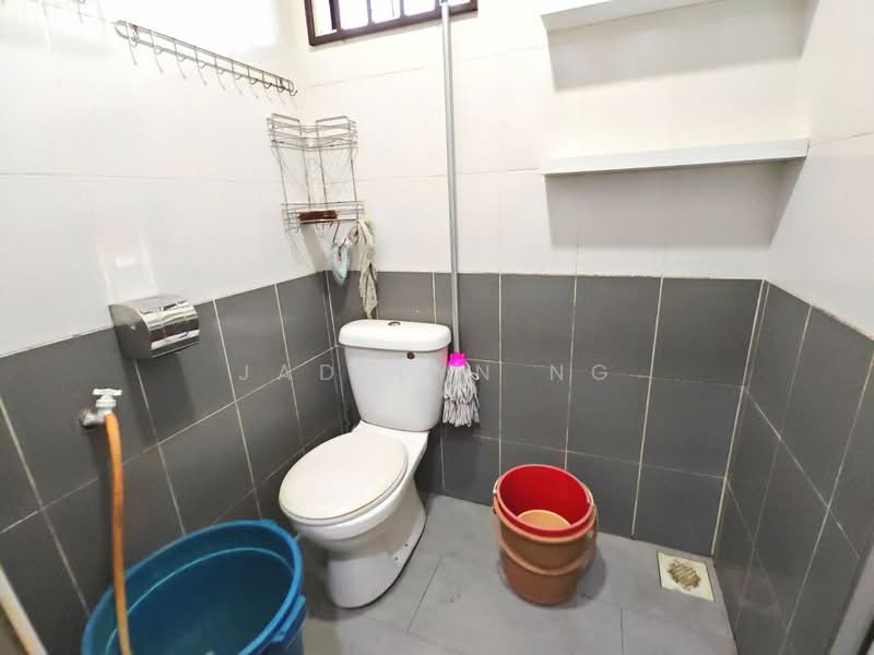 Kulai Kulai Kulai untuk Untuk Disewa - RM 1,600 /bulan, Mac 2026 - Bathroom - PropertyGuru.com.my